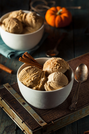 Pumpkin Pie Ice Cream In Bowls
