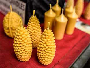Pine Cone Candle