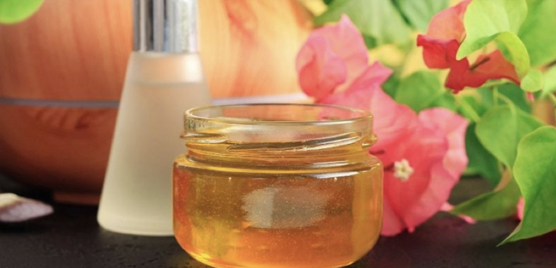 The Different Uses of Honey in Cosmetics Products