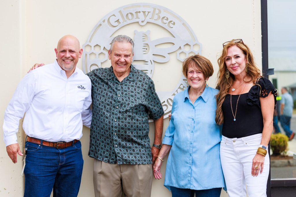 Dick and Pat Turanski with two of their children, Alan Turanski (GloryBee President and 2nd Generation Beekeeper) and Carole Turanski